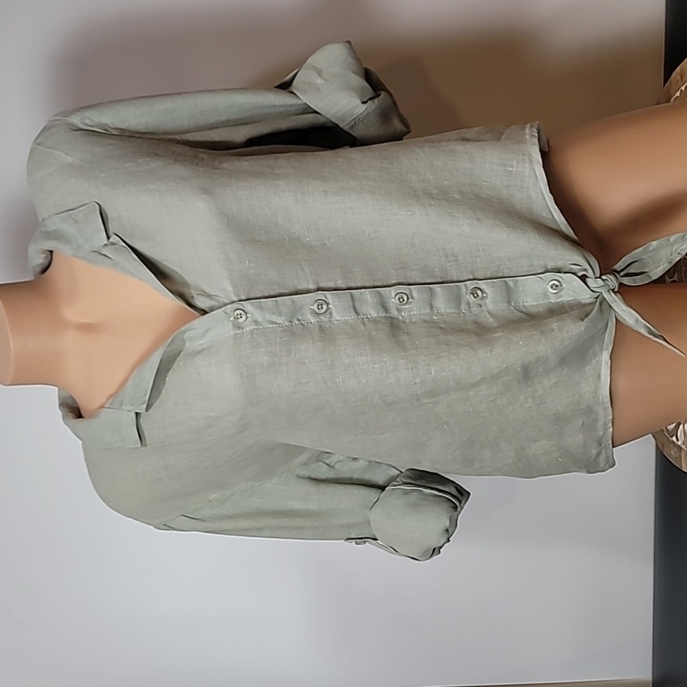 Anthropologie ~ cloth & stone Light Sage Green 100% Linen Shirt